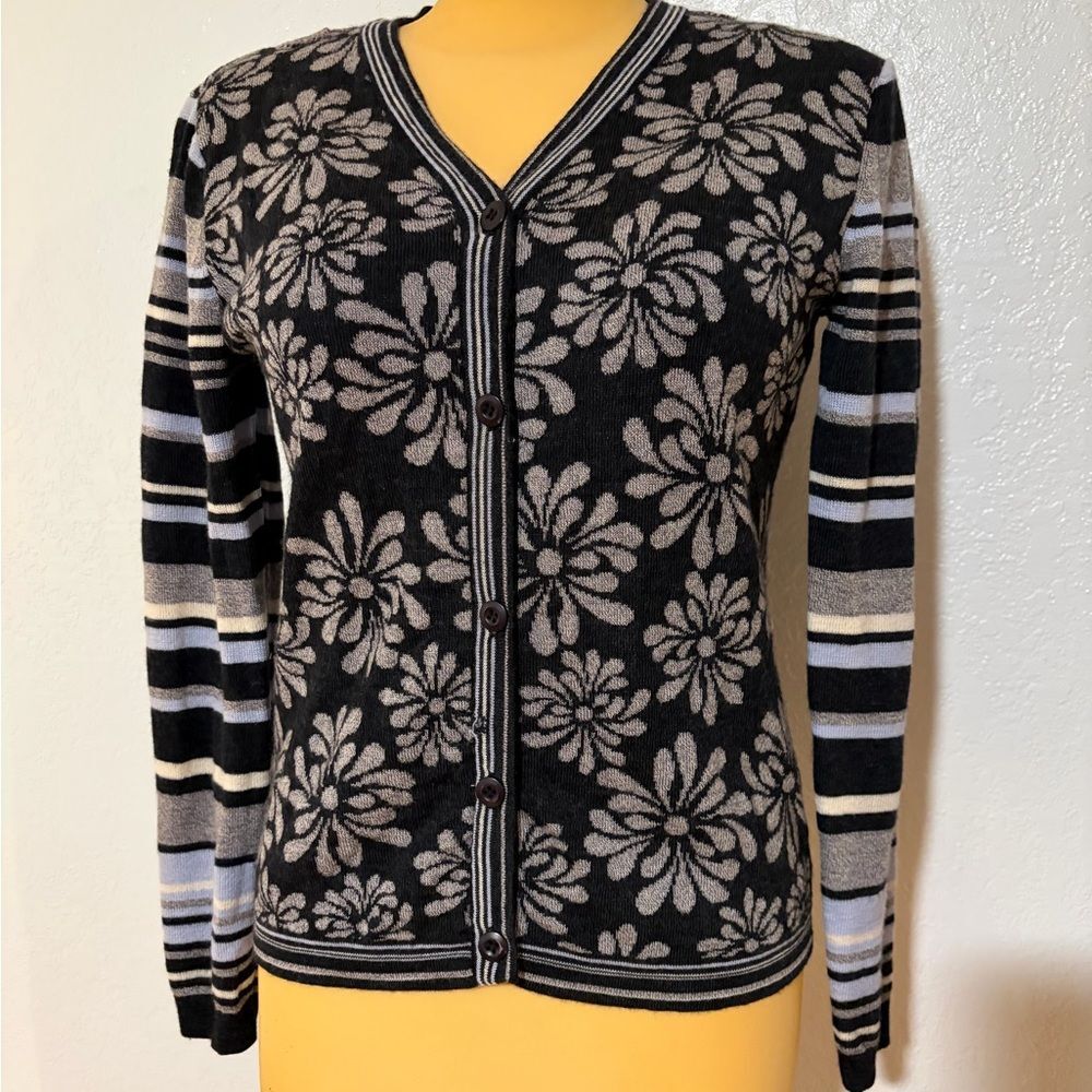 Neve Designs Floral Stripes Women's Cardigan Sweater Black Blue Gray 100% Wool M